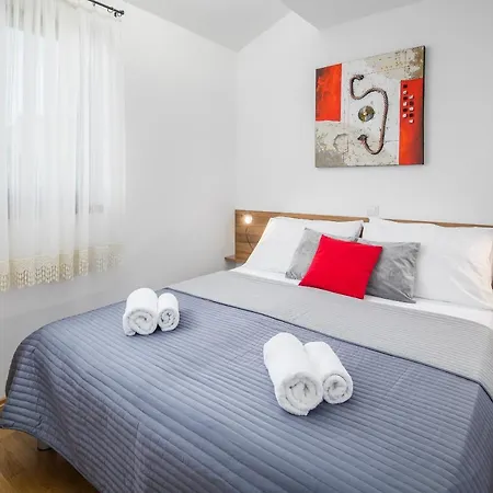 Urban Premium (adults Only) *